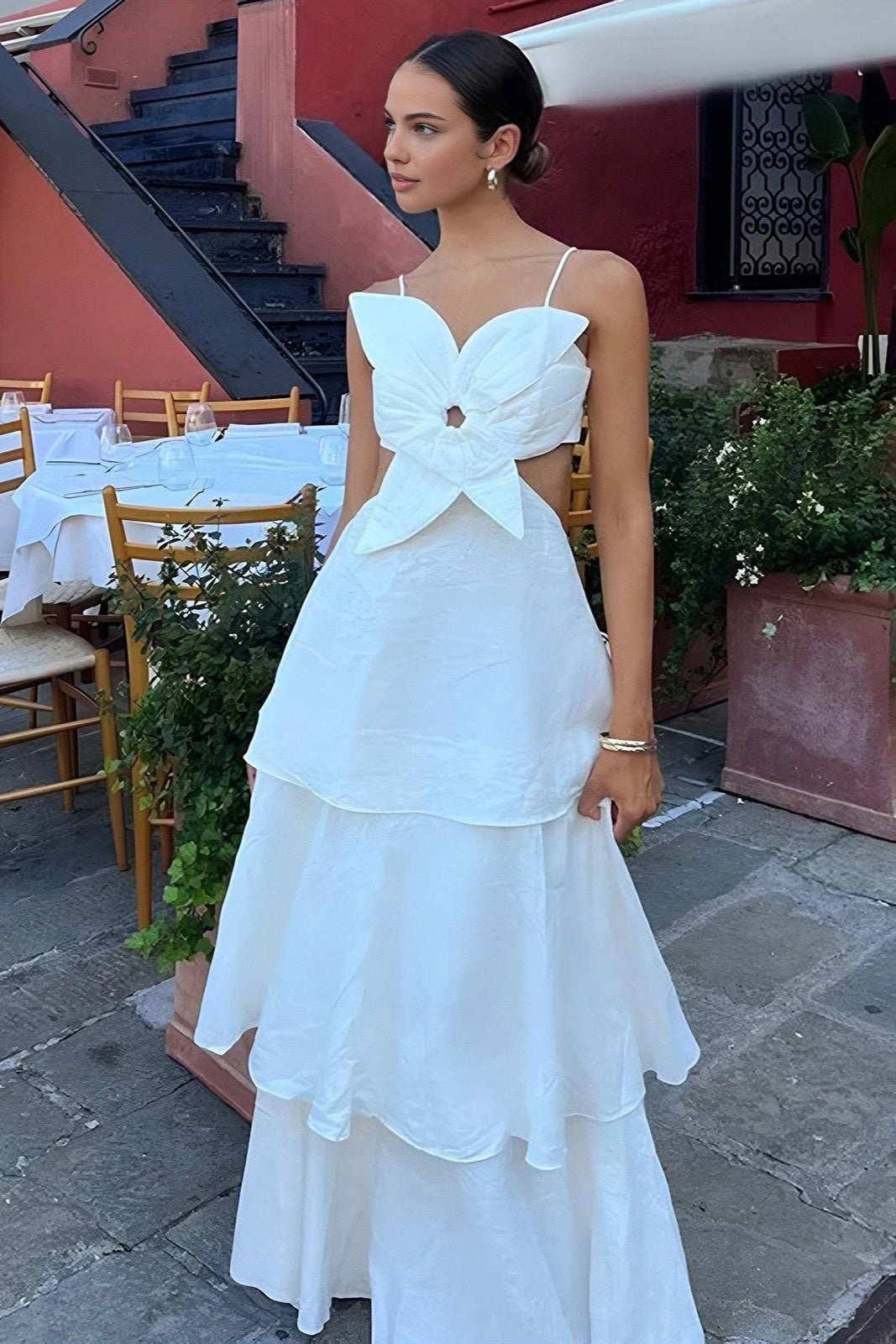 Çiçek Desenli Sırtı Açık Maxi elbise