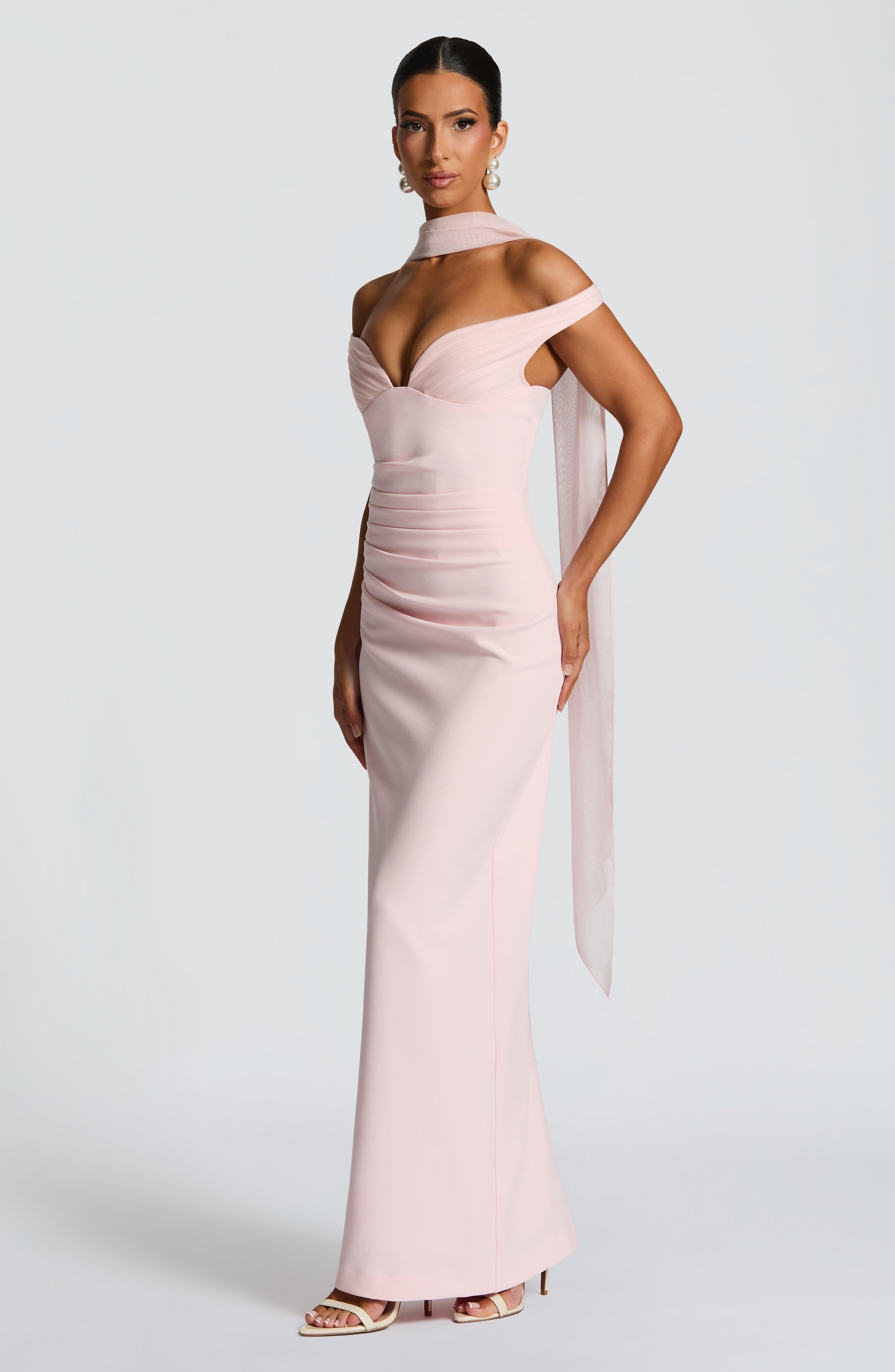 Abigail Maxi Elbisesi - Pudra Pembesi